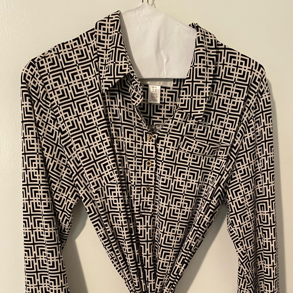 Nice knee length dress with tie waste